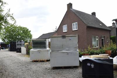 MDMA-lab met grondstoffen en drugs ontdekt in Reek