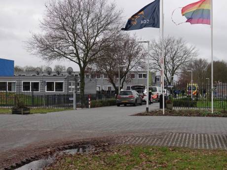 Steekincident in azc Hardenberg: één slachtoffer naar het ziekenhuis