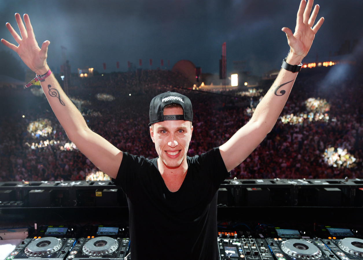 Douwe Bob en Nicky Romero debuteren op Vrienden van Amstel | Foto | AD.nl