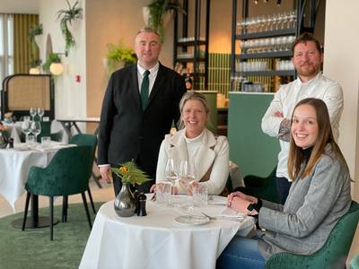 Brassi Grand Café is even Restaurant Misverstand: “Heel mooi om te zien hoe medewerkers met jongdementie  tonen wat ze wel nog kunnen”