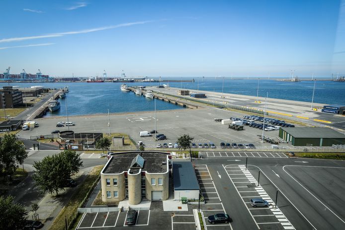 De feiten speelden zich af in de haven van Zeebrugge.