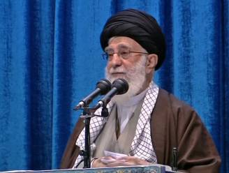 Khamenei: “Vliegtuigdrama mag offer van generaal Soleimani niet doen vergeten”