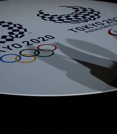 Les athlètes devront se passer eux-mêmes la médaille au cou