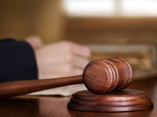 Amerikaanse 16-jarige krijgt genade van rechter voor verkrachting omdat hij “uit een goede familie komt”: “Zou zijn leven verwoesten”