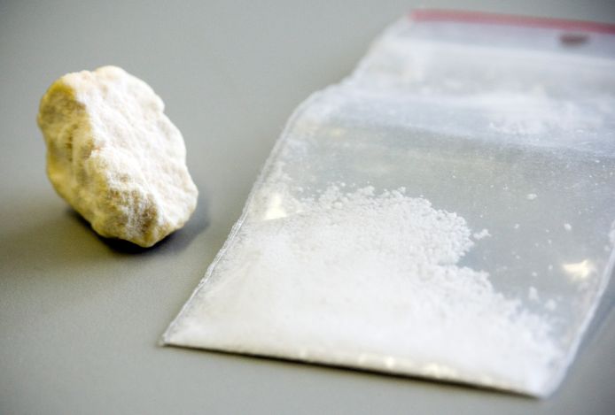 In de auto van de Franse drugskoerier werd 2 kilo cocaïne en 700 gram heroïne gevonden.