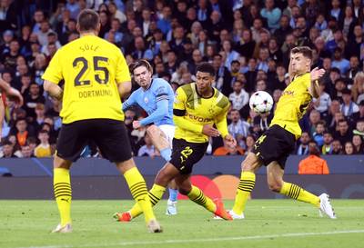 LIVE. Na teleurstellende eerste helft staat het nog 0-0 tussen Manchester City en Borussia Dortmund