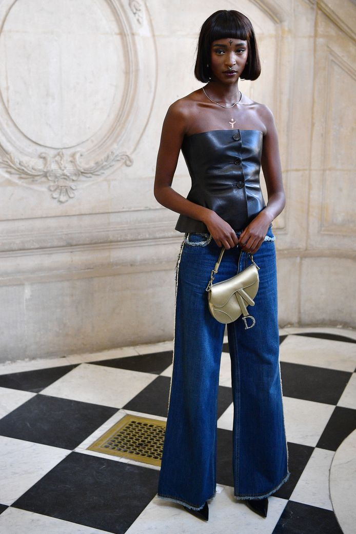 De Belgische Marie-Pierra Kakoma met Congolese roots deed in januari ook mee aan een modeshow van Dior in Parijs.