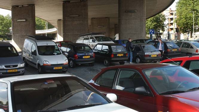 Variant A of B voor Roermondsplein? De buurt is er uit, nu de politiek nog