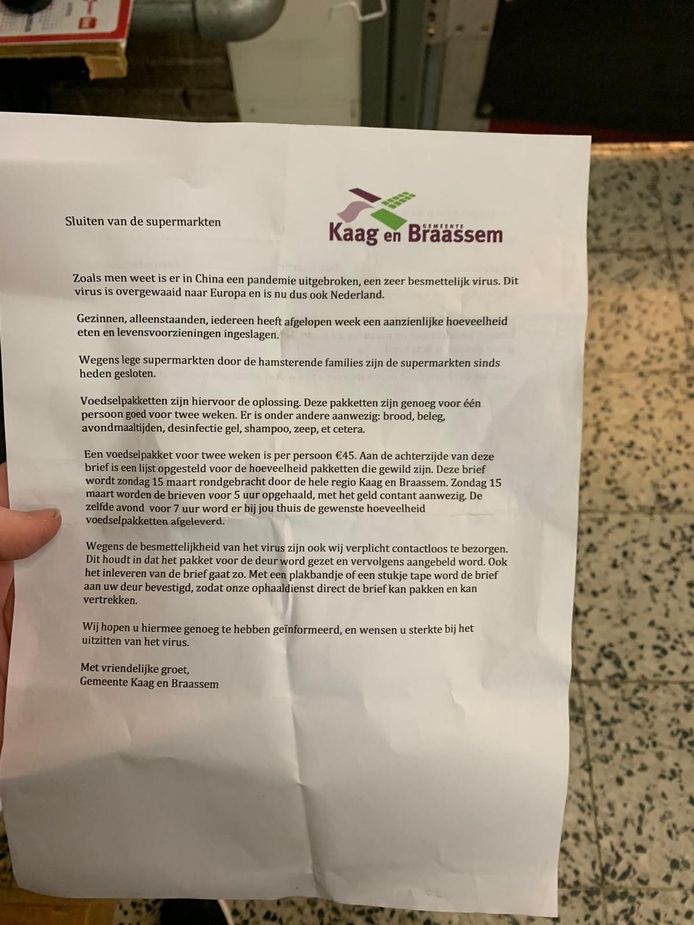De nepbrief waarin een boodschappenpakket ‘tegen betaling’ werd aangeboden, die valselijk was voorzien van het logo van de gemeente Kaag en Braassem.
