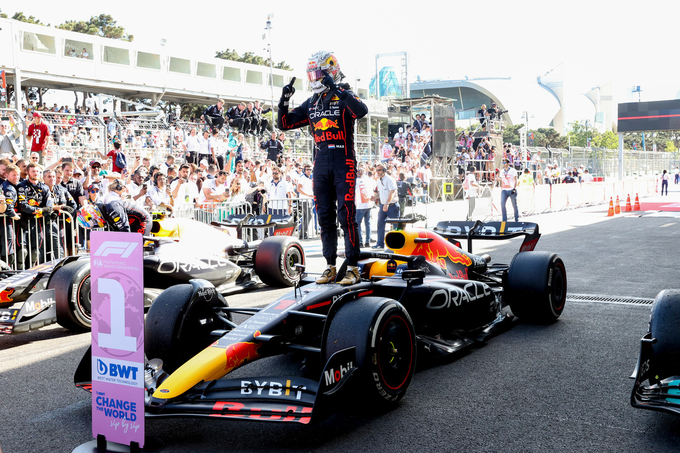 Buitenlandse media: Max Verstappen toont zich de onbetwiste nummer 1 ...
