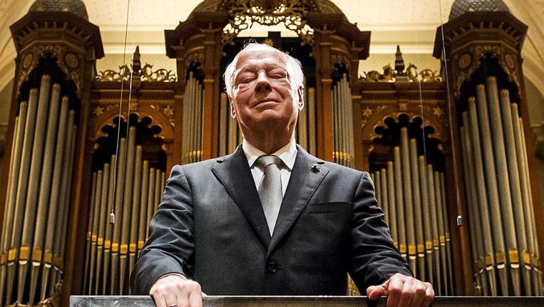 Dirigent Bernard Haitink ontvangt een applaus tijdens de viering van zijn 60-jarig jubileum in het Concertgebouw Beeld Remko de Waal 