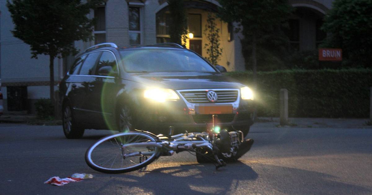 Fietser gewond bij aanrijding in Zwolle.