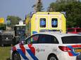 Hulpdiensten kwamen naar de Rivierdijk nadat daar een opvarende van een binnenvaartschip in de Beneden Merwede was gevallen.
