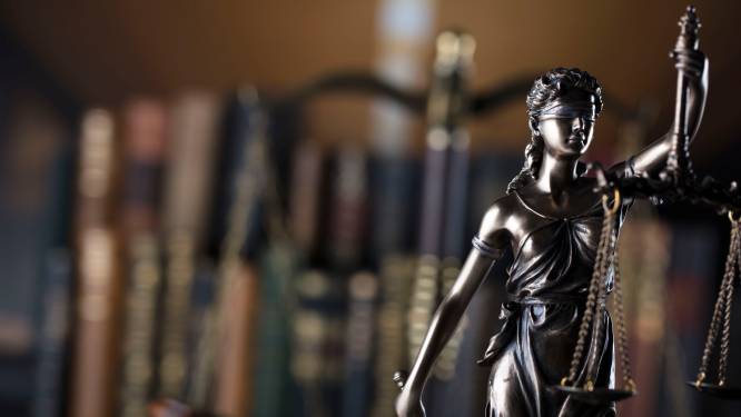 ‘Vader bracht me 250.000 euro contant’, zegt Nuenense verdachte (60)