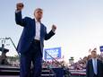 L'ancien président Donald Trump danse lors d'un meeting de campagne en début de semaine à Waco, au Texas.
