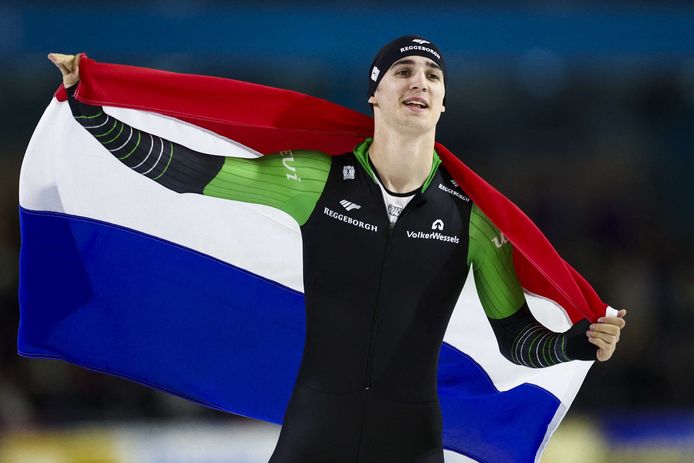 Jenning de Boo is 19 jaar, 1,95 meter lang en ‘eng goed’: ‘Mijn ...
