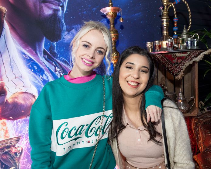 IN BEELD. Aladdin neemt BV's mee op vliegend tapijt | Showbizz | hln.be