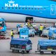 Arbeidsinspectie grijpt in op Schiphol: verbod op dieselaggregaten en koffersjouwers moeten tilmachines gebruiken