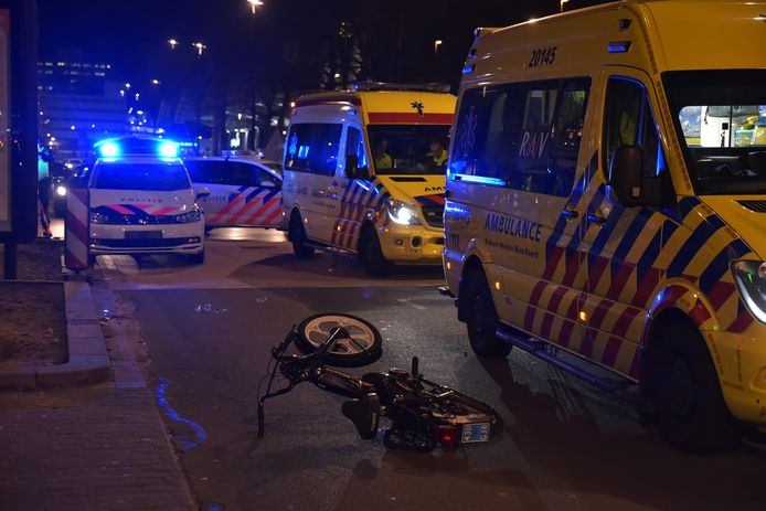 Ongeluk met politieauto in Tilburg