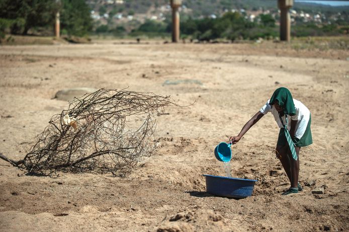 Grote droogte, zoals hier in Zuid-Afrika, zal volgens het rapport tientallen miljoenen mensen naar Europa drijven.