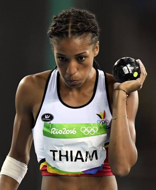 La Jeunesse Difficile De Nafi Thiam Ce N Etait Pas Facile Tous Les Jours Home 7sur7 Be