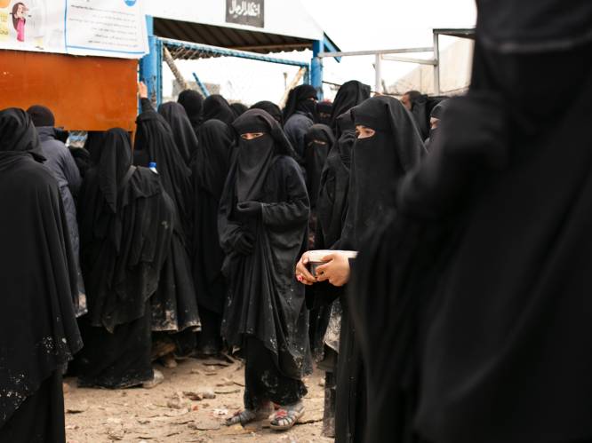 IS-seksshops, prostitutie en expliciete berichten: onderzoekster verzamelt getuigenissen over seks in het kalifaat