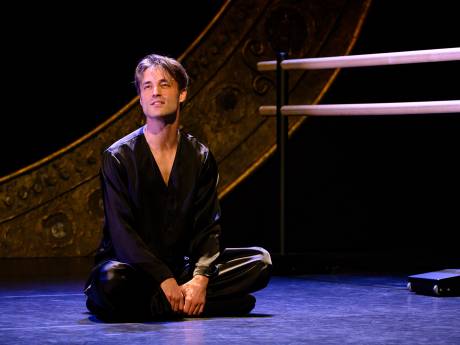 Jan Kooijman speelt Nureyev: ‘Hij was de rockster van het ballet’