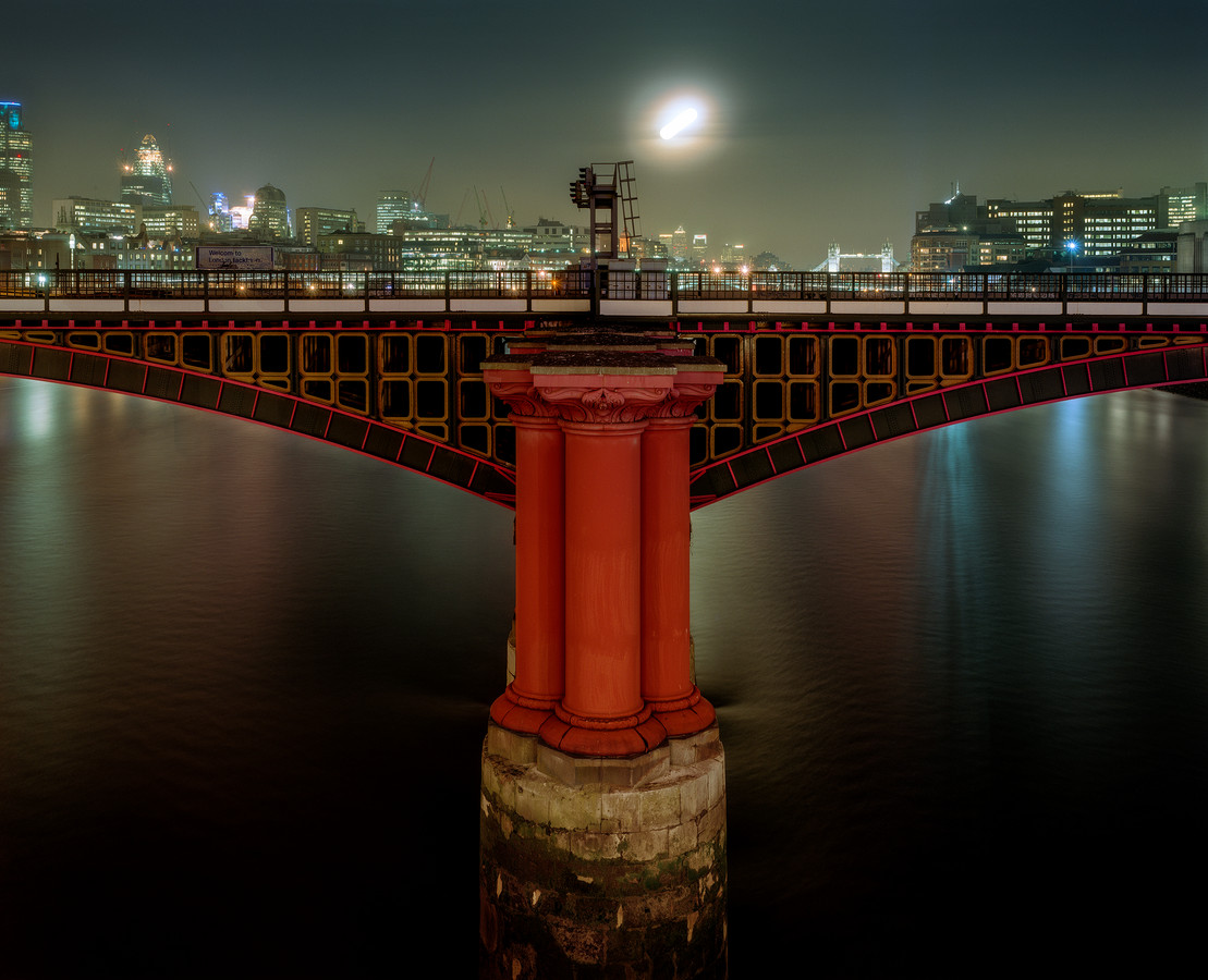 John Riddy gelooft nog in de fotografie | Foto | bd.nl