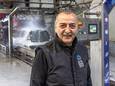‘Nuri’, het gezicht van Effe Wassen, neemt na ruim 40 jaar afscheid van de autowasstraat.