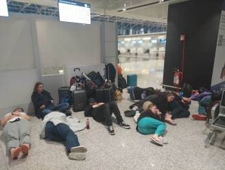 “Brussels Airlines liet leerlingen aan hun lot over”: 58 leerlingen van GO! Talent Dendermonde zitten urenlang vast op luchthavens in Rome en Barcelona  