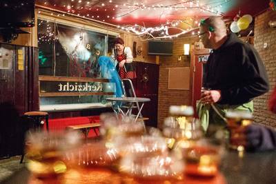 Moerdijkers vechten voor hun stamkroeg: ‘Anders verdwijnt de ziel uit het dorp’