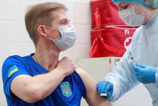 Oleksandr Petriv, een lid van het Oekraïense schuttersteam dat naar de Olympische Spelen gaat, is een van de ingeënte sporters.