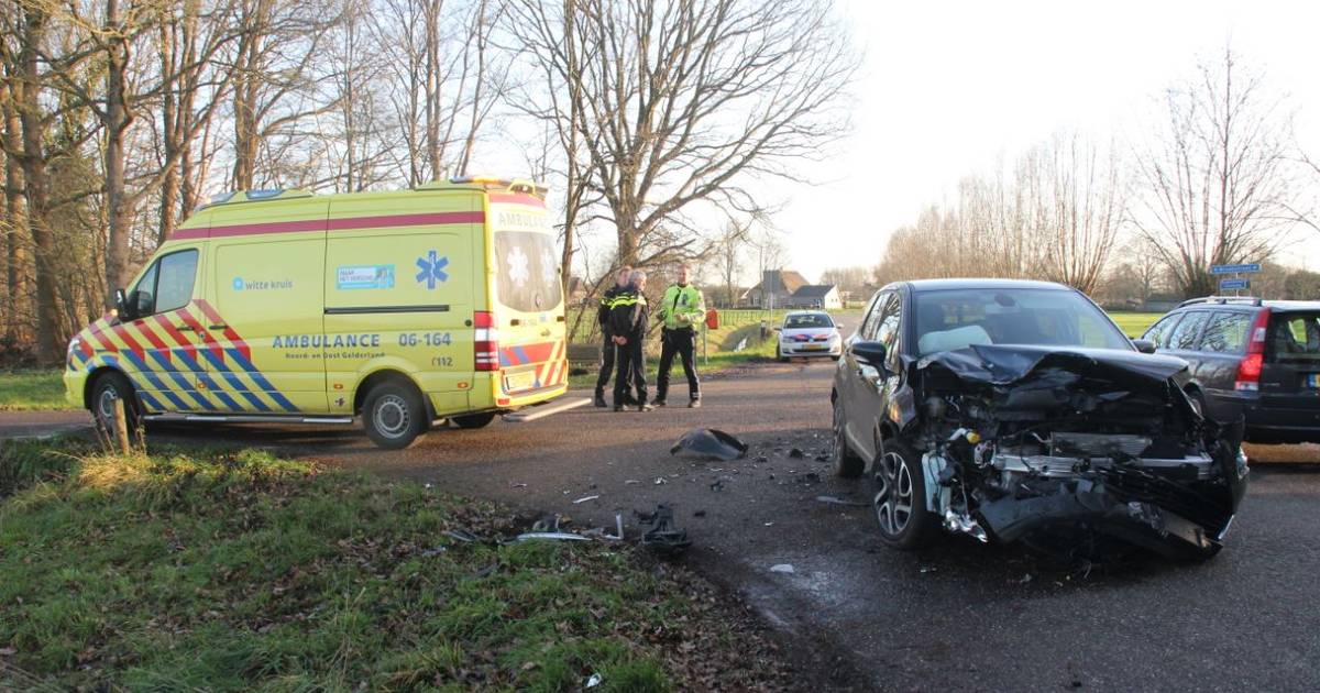 Gewonden bij botsing in Harfsen.