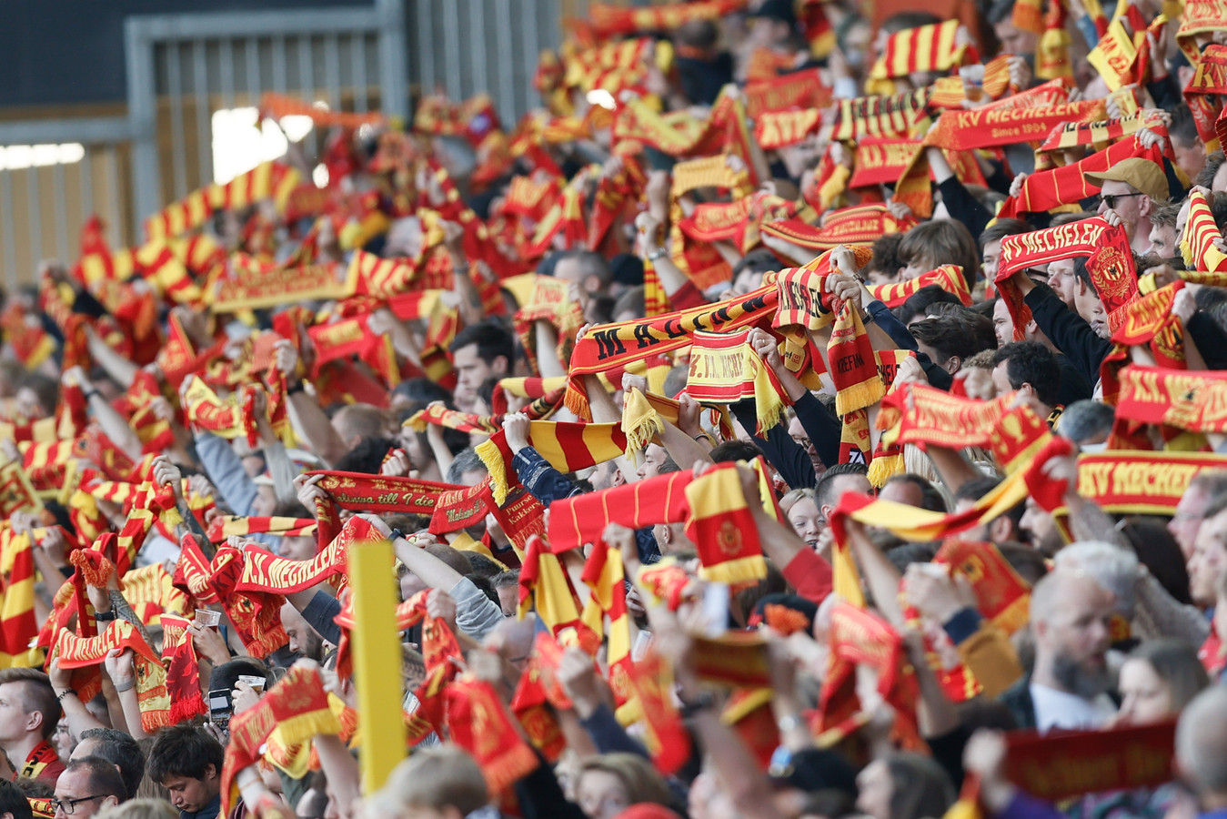 Parket start gerechtelijk onderzoek na prikincident tijdens KV Mechelen ...