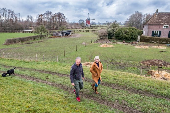 Het echtpaar Joop de Vette en Annemarie Wiltingh is initiatiefnemer van de ecowijk.