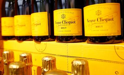 La Russie s’approprie l’appellation “champagne”: les producteurs français “scandalisés”