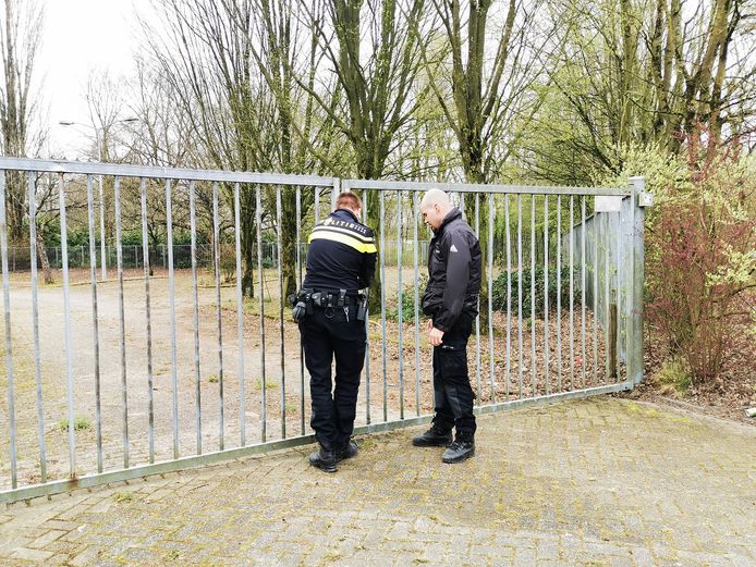 De politie doet onderzoek naar de diefstal van koper in Nijmegen.