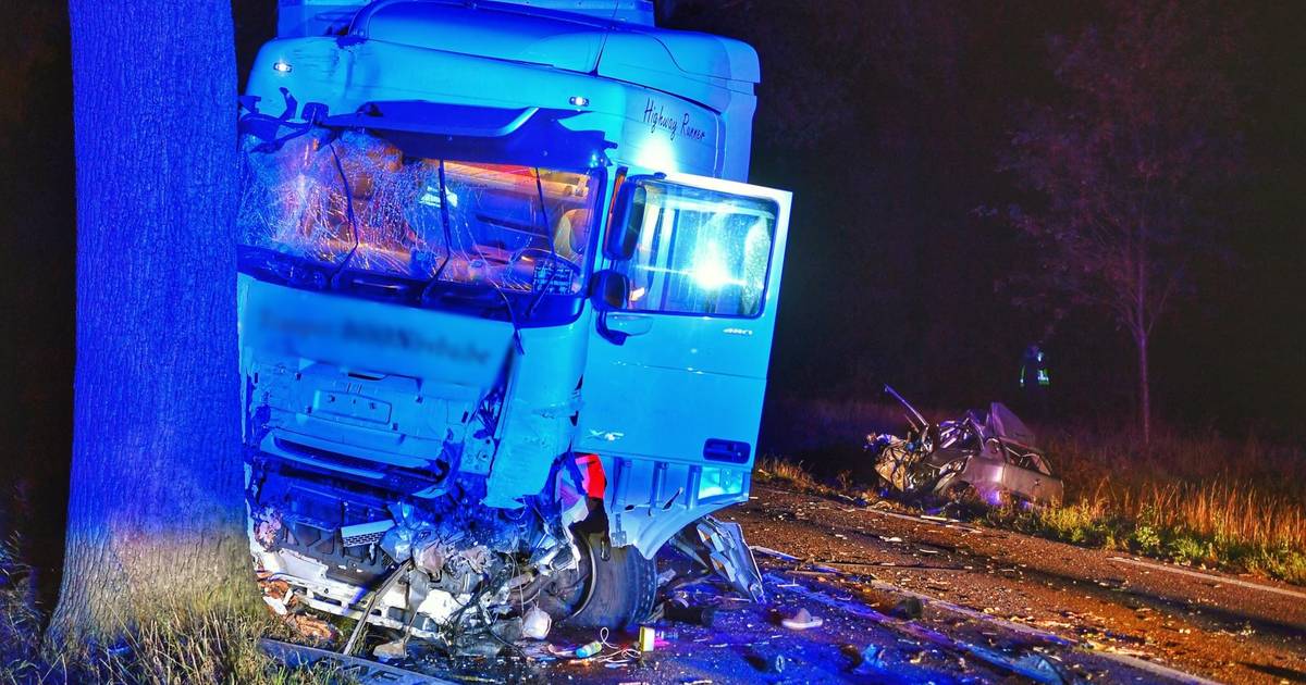 Dode bij botsing in Valkenswaard, Luikerweg is afgesloten.