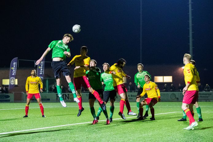 Rohda dolf het onderspit in de derby tegen Heino.