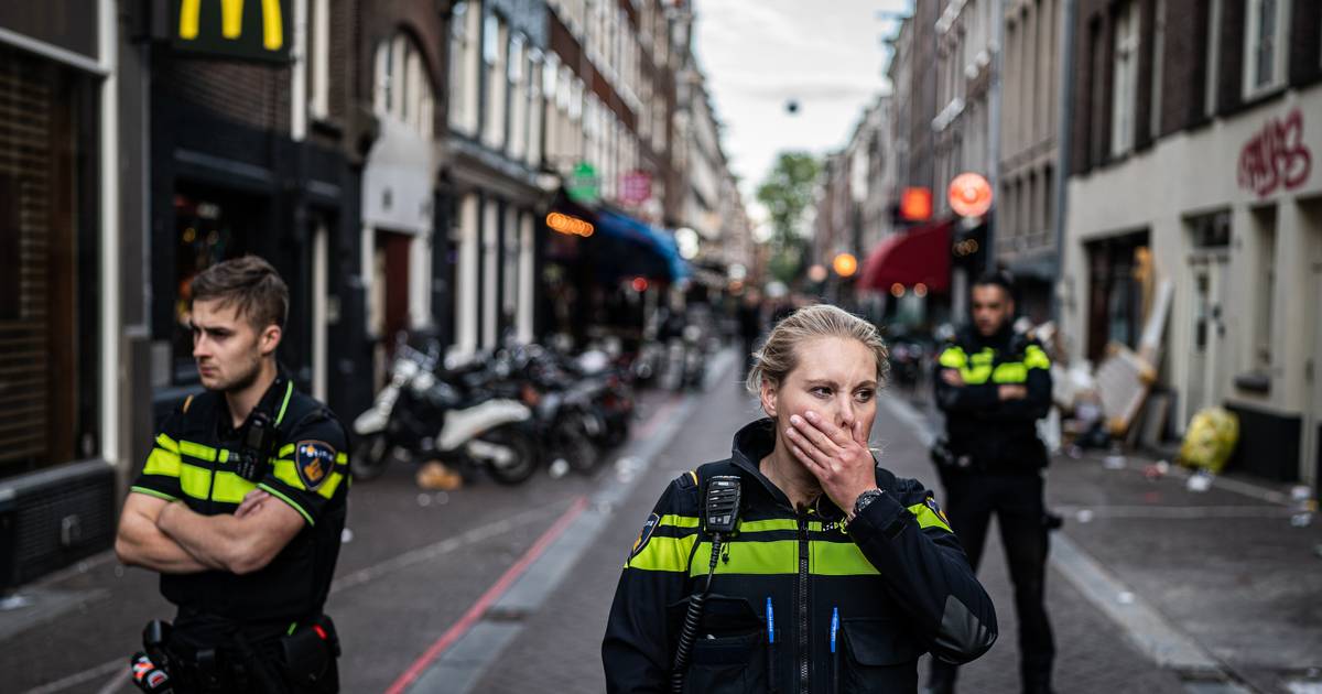 Tijdlijn De Moordaanslag Op Peter R De Vries Van Minuut Tot Minuut Amsterdam Ad Nl