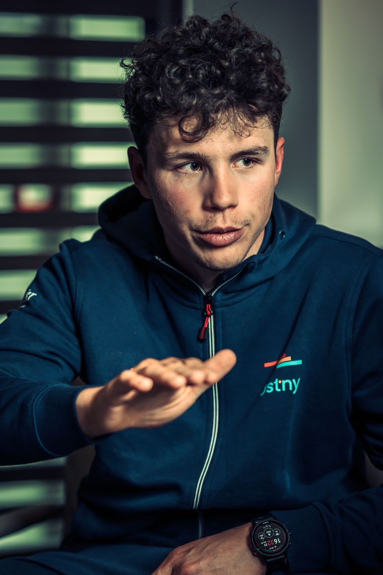 'Dat men mij ziet als winnaar, zet net druk op de andere renners. Als ik er in de finale nog bij ben, dan zitten zíj met een probleem: ik ben sneller aan de finish.' Beeld Geert Van de Velde