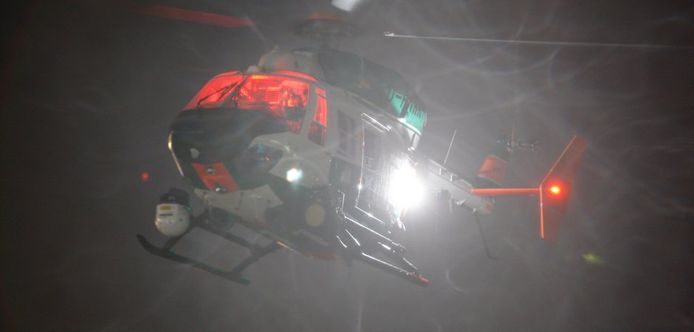 De politiehelikopter ontdekte de man die met de BMW vluchtte dankzij een warmtecamera.