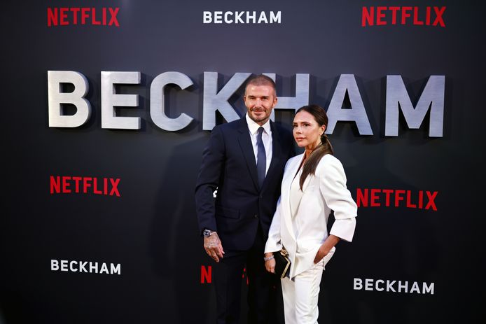 David Beckham zag nog nooit de échte wenkbrauwen van zijn vrouw Victoria.