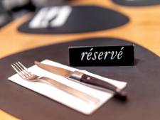Verser un acompte lors d'une réservation au restaurant: une pratique bientôt généralisée?
