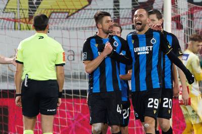 Bas Dost relance le Club de Bruges