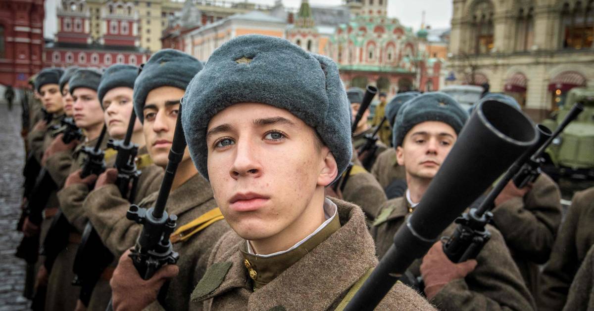 Мобилизационные расходы и санкции оставляют дыру в российском бюджете, явно нарастает социальная напряженность |  Украина и Россия война