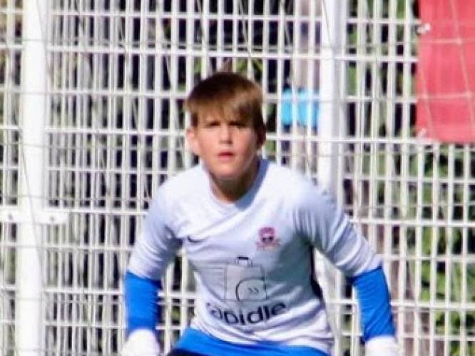 Matts (13) blijft bij FCV Dender om te werken aan grote droom: in voetsporen van papa treden bij RWDM