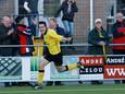 Niek van Boekel viert een doelpunt tegen Gemert in 2007.