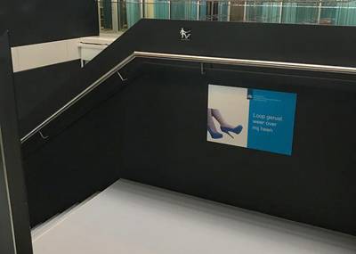 Ministerie valt over vrouwonvriendelijke poster: ‘Loop gerust weer over mij heen’