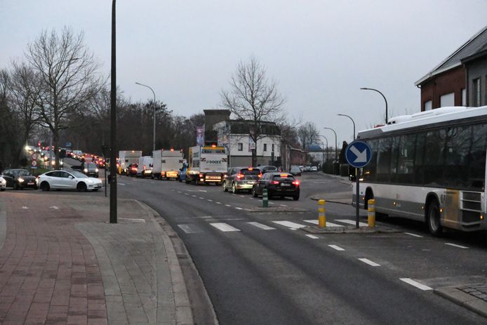 File op de Battelsesteenweg.